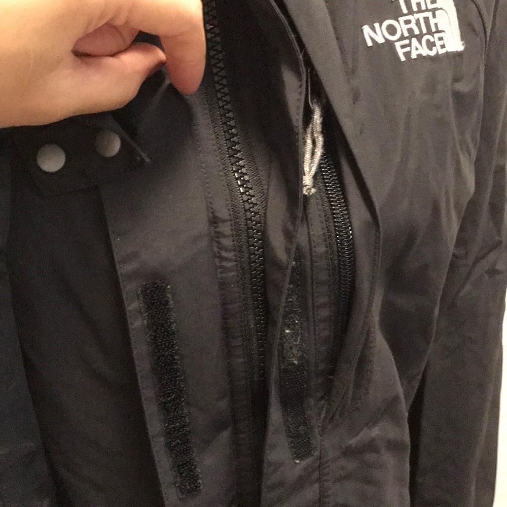 Snow Jacket - Picture 8 of 10
